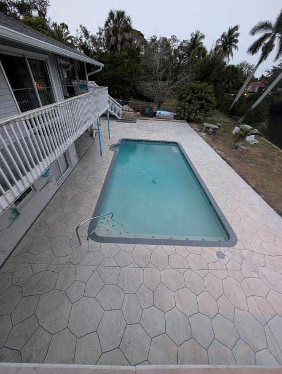 Pool deck resurfacing in Bradenton FL